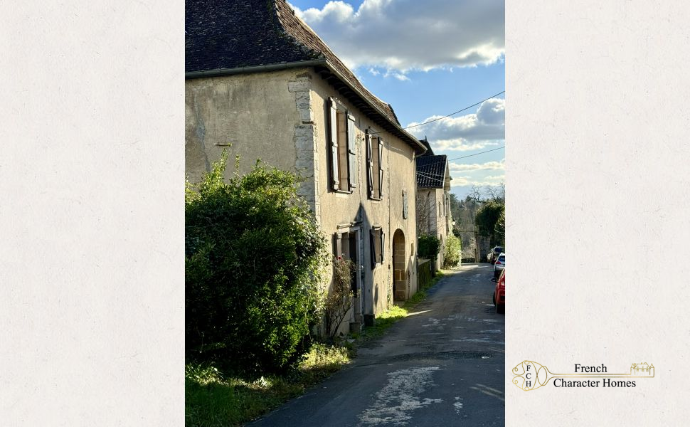 15th Century Fully Renovated Town House in Sauveterre de Béarn