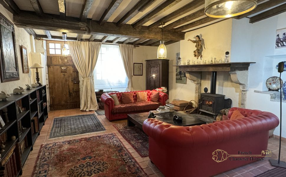 15th Century Fully Renovated Town House in Sauveterre de Béarn