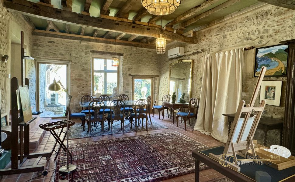15th Century Fully Renovated Town House in Sauveterre de Béarn