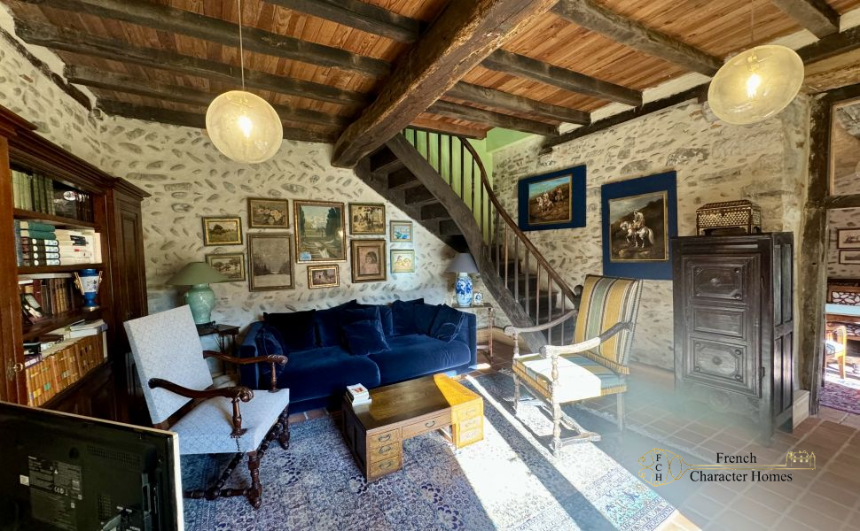 15th Century Fully Renovated Town House in Sauveterre de Béarn