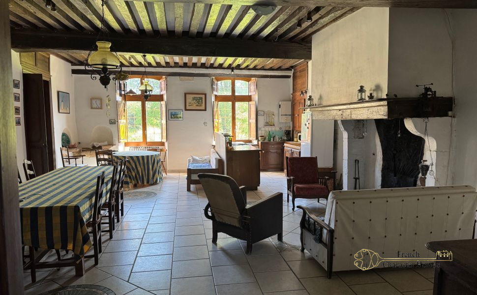 18th Century Maison de Maitre and 2 Spacious Gîtes In 2 Acres of Private Land