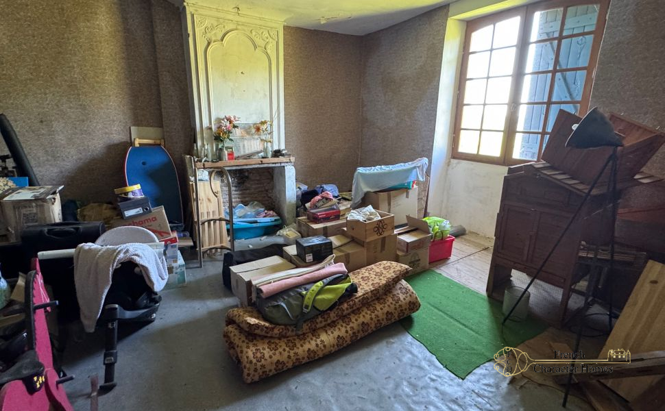 18th Century Maison de Maitre and 2 Spacious Gîtes In 2 Acres of Private Land