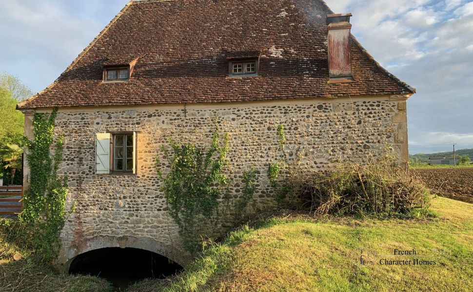 SOLD FURNISHED : Enchanting 1815 Watermill with Pool and Pyrenean Views 