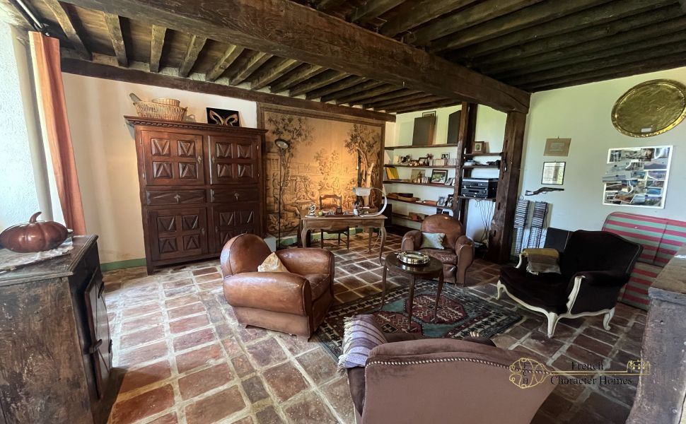 Charming 18th Century Béarnaise Farmhouse full of Character only 30 mins North of Pau