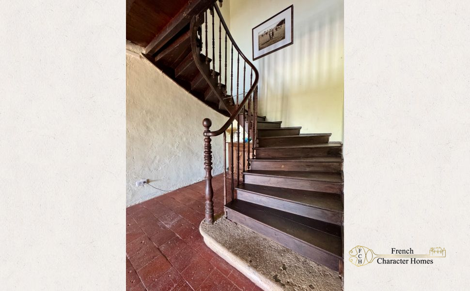 Authentic 19C Farmhouse with Interesting Outbuildings & Open Countryside Views