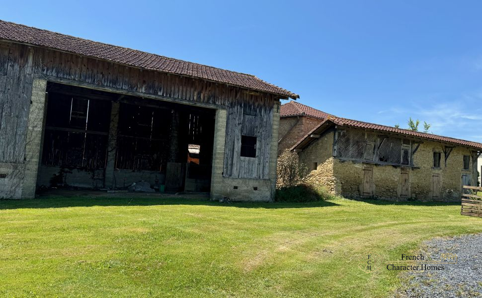 Authentic 19C Farmhouse with Interesting Outbuildings & Open Countryside Views