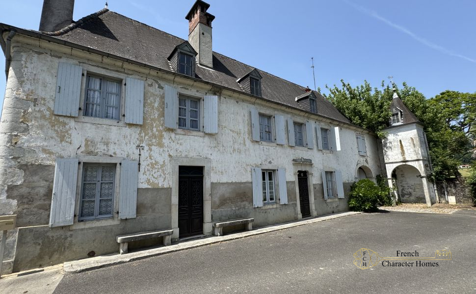 Charming Late 18th Century Residence in a Popular Tourist Village
