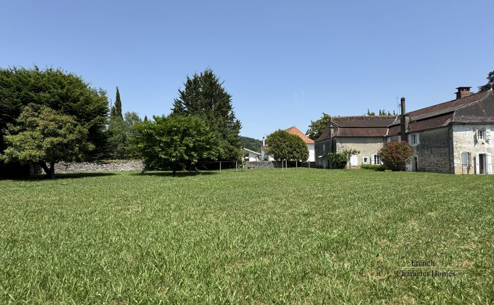 Charming Late 18th Century Residence in a Popular Tourist Village