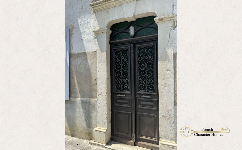 Charming Late 18th Century Residence in a Popular Tourist Village