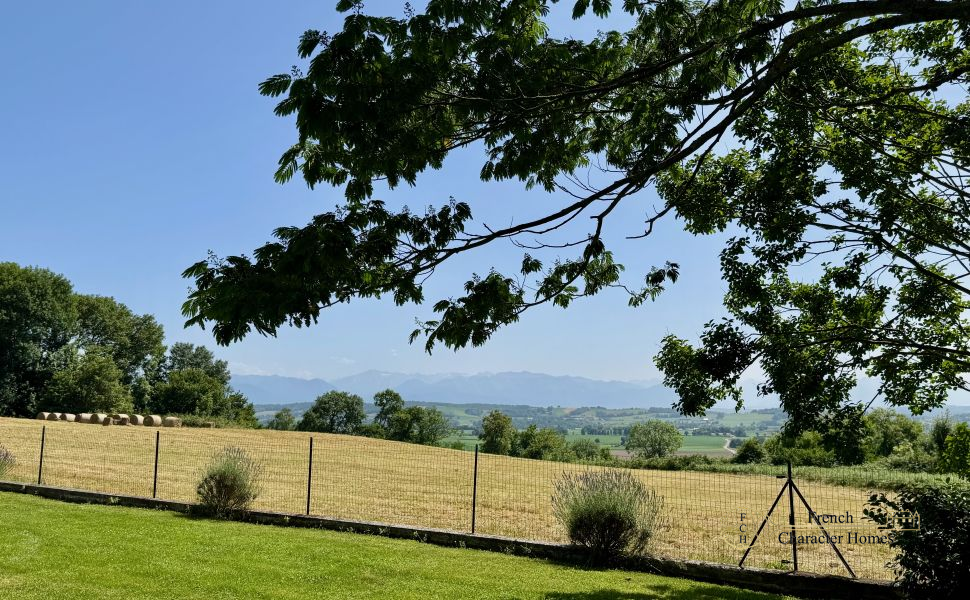 Elegant 19th-Century Béarnaise Estate with Mountain Views and Exceptional Stone Barns