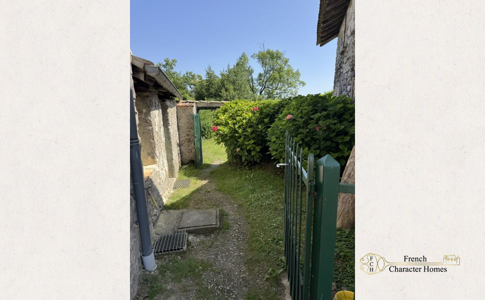 Adorable Village House Built in 1840 With Large Barn, Workshop And Far Reaching Views