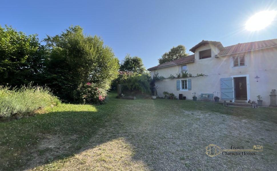 A Timeless Country Retreat In The Heart Of The Chalosse 