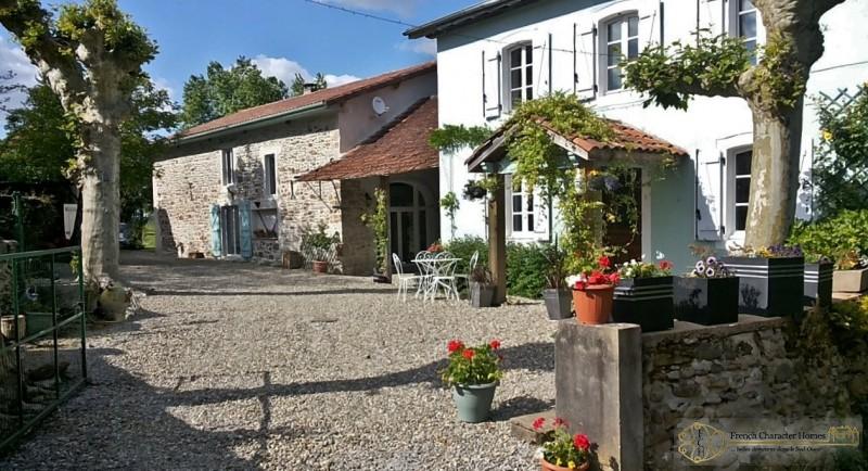 A Beautifully Converted Stone Barn Conversion With Independant